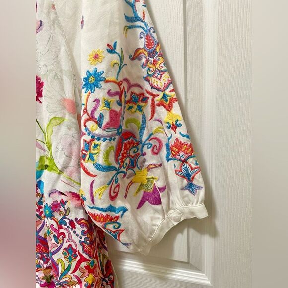 John Mark Womens Tunic Top Floral Embroidered Tassel Linen Size M Split Neck NWT - Picture 12 of 15